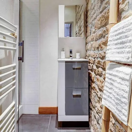 L'authentique - Cinema - Unique - Hypercentre - Rent Immo * Dijon